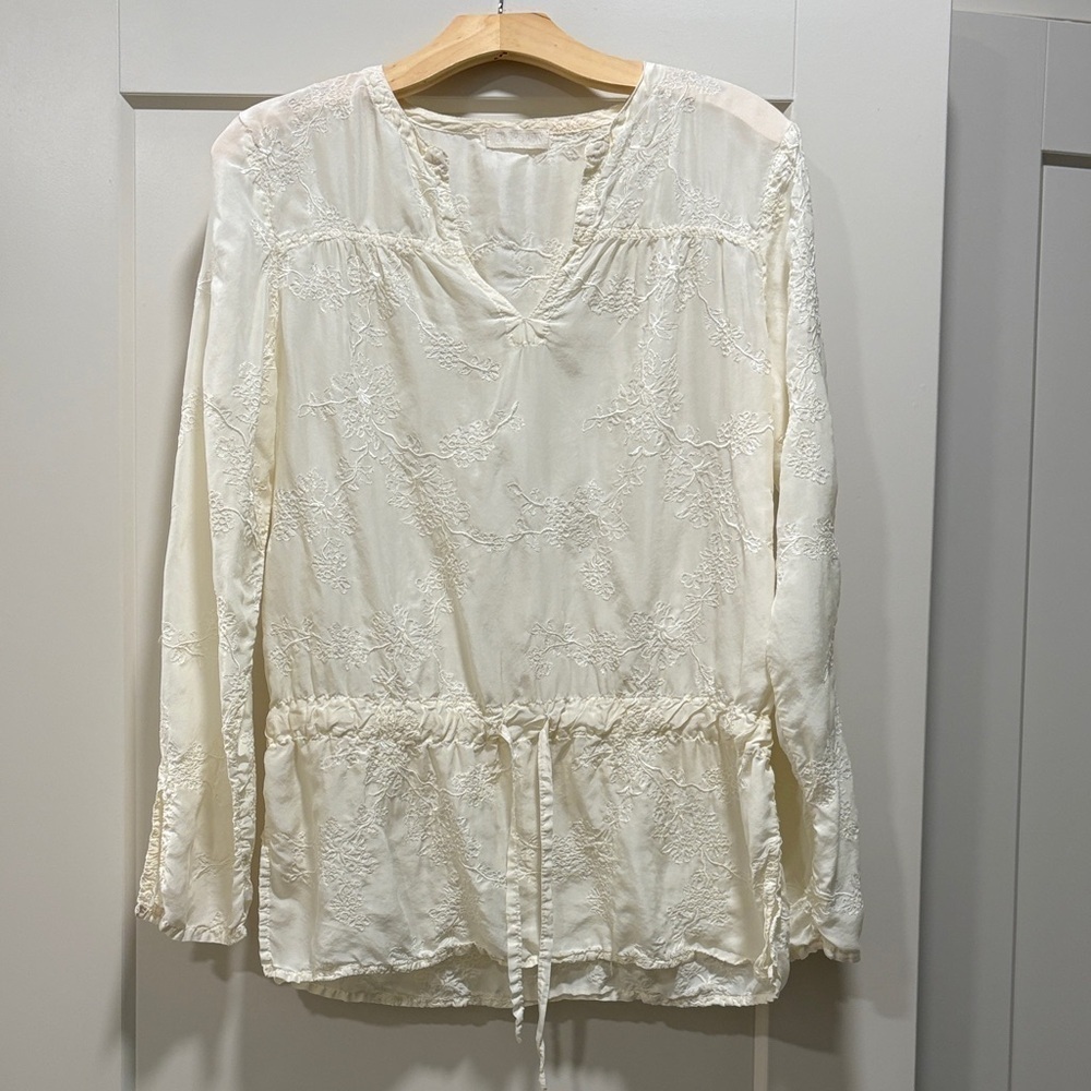 CP Shades Embroidered 100% Silk Blouse—GORGEOUS!!  Drawstring at Waist-Like New